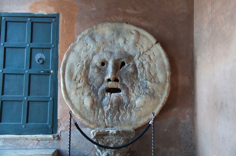 rome-with-kids-Mouth-of-Truth