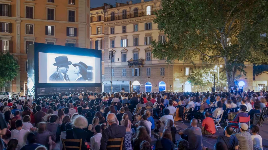 summer-in-rome-cinema-in-piazza-movie