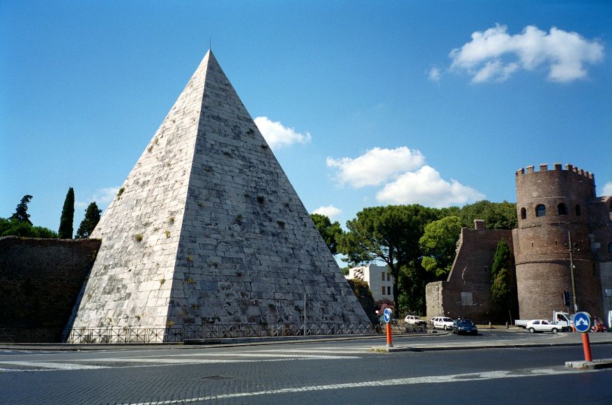best-Neighborhoods-rome-piramide
