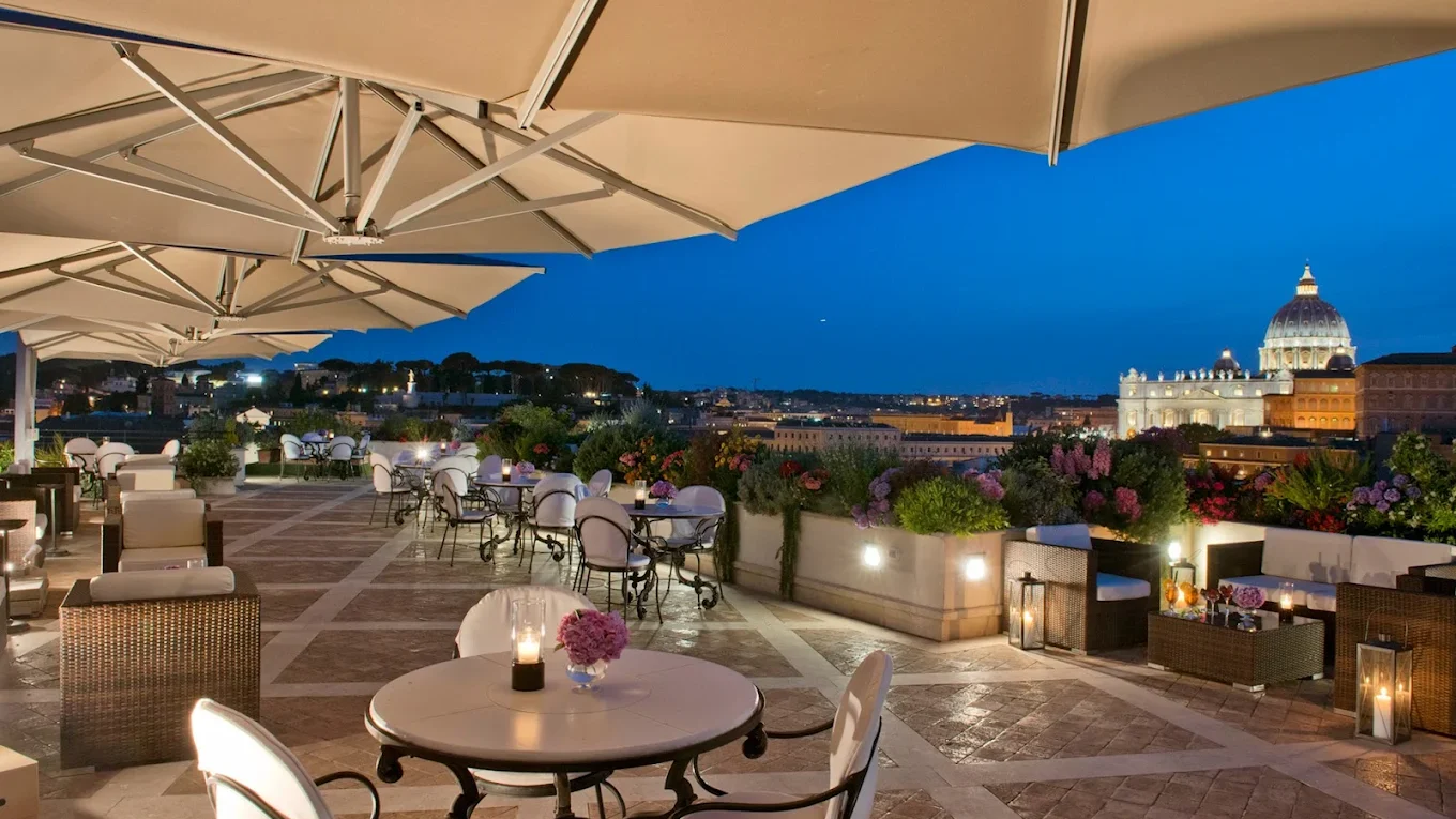 Best-Rooftop-bars-Rome-Terrazza-Les-Étoiles-Atlante-Star-Hotel