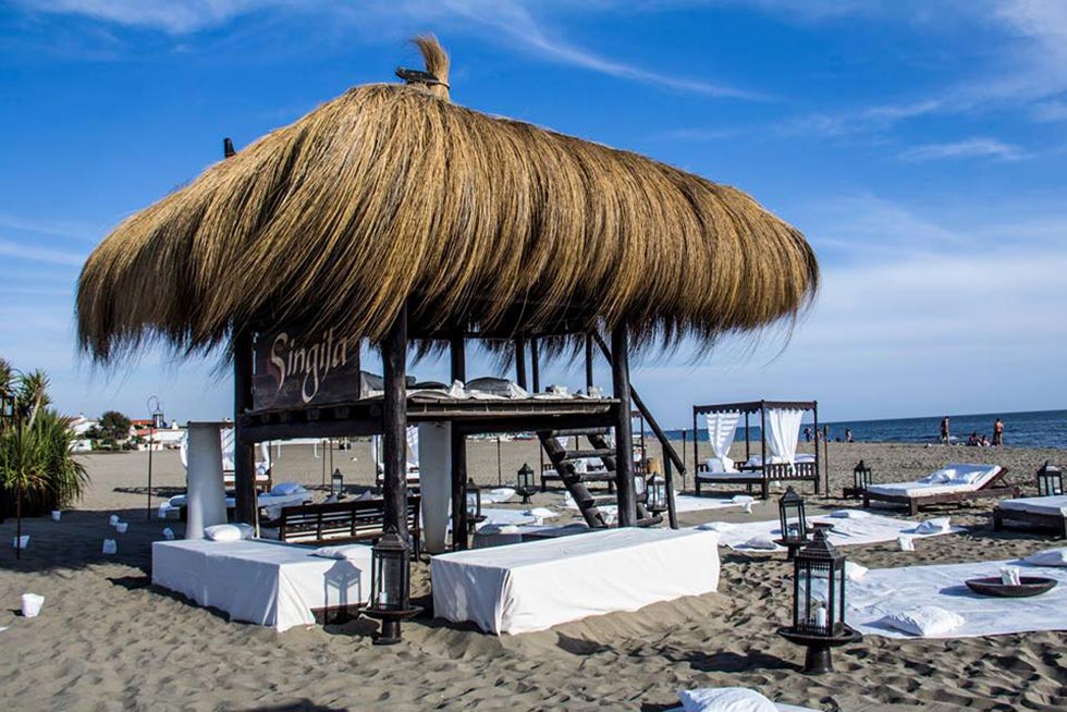 top-beaches-near-Rome-Fregene-Singita