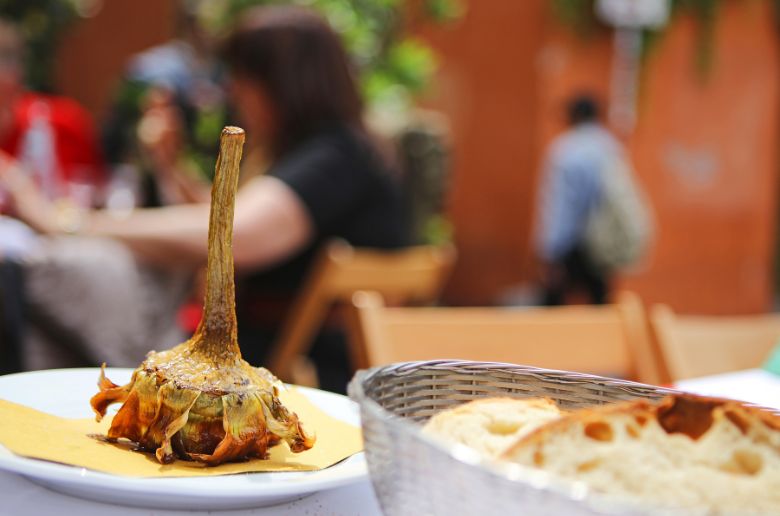 Romes-must-try-dishes-carciofi-alla-giudia