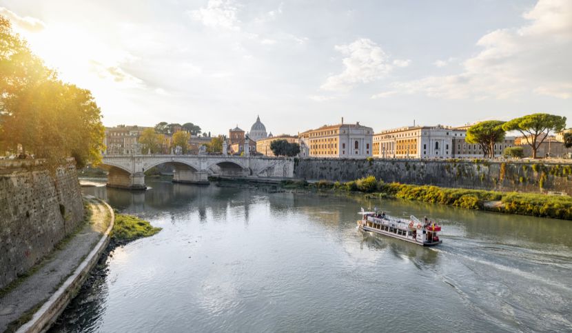 tiber-river-rome-boat-tour
