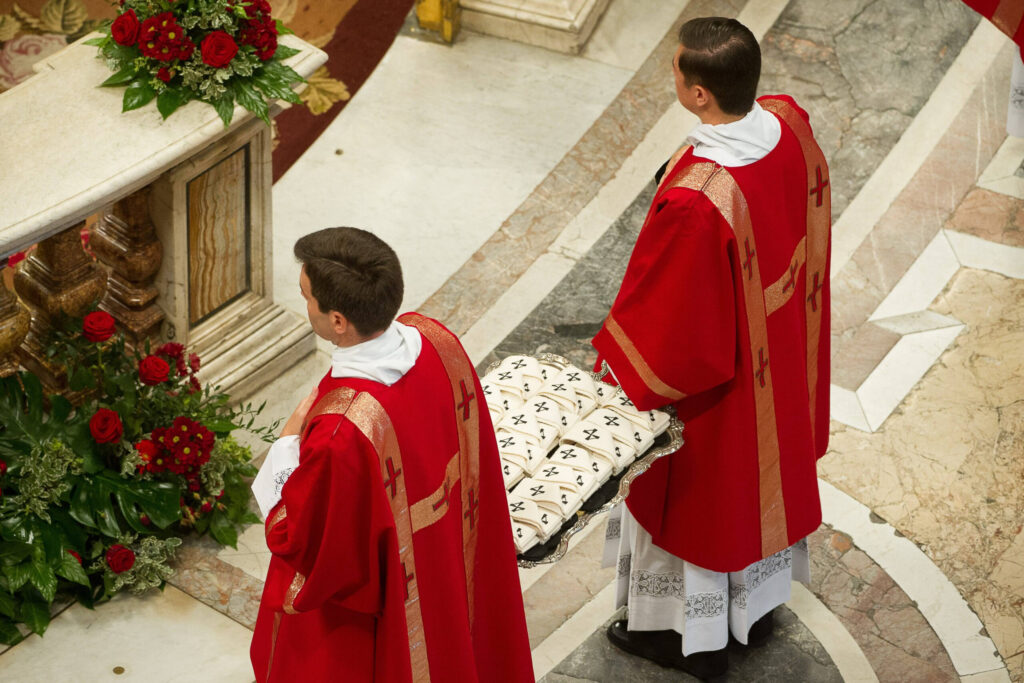 Romes-hidden-summer-tradition-pope