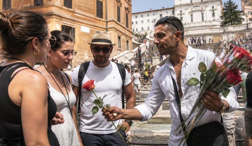 avoid-tourist-traps-Rome-fake-gift